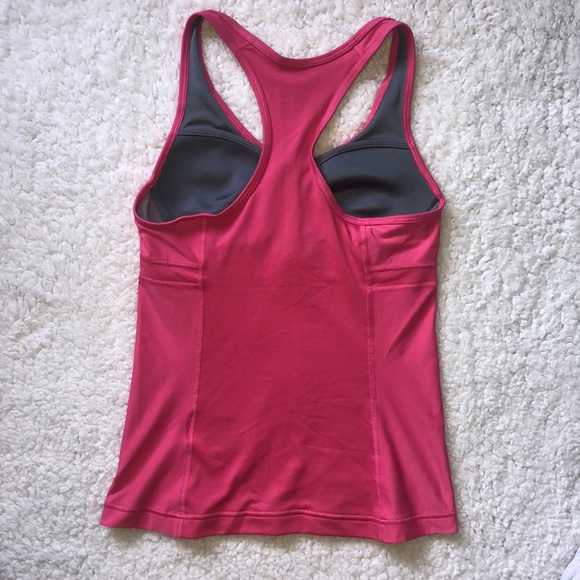 Nike Dri-Fit Workout Tank Top. Pink. Small. - Picture 4 of 4